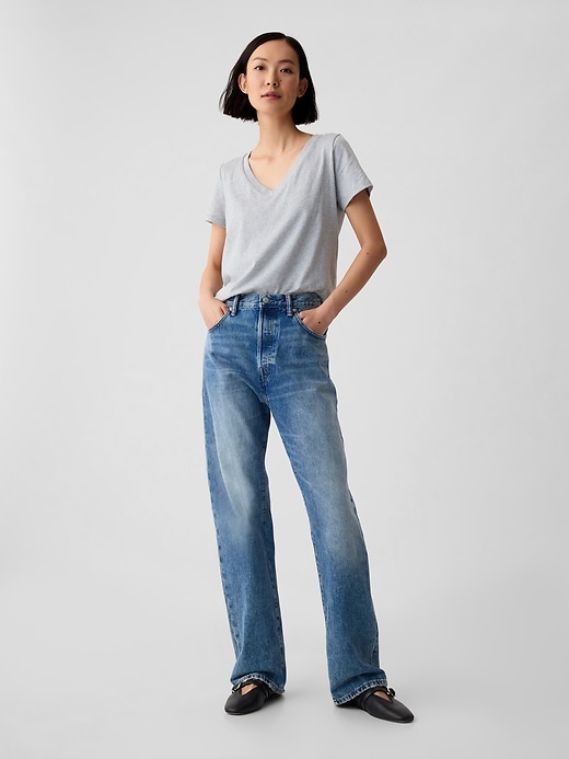 t-shirt vintage in cotone biologico con scollo a v