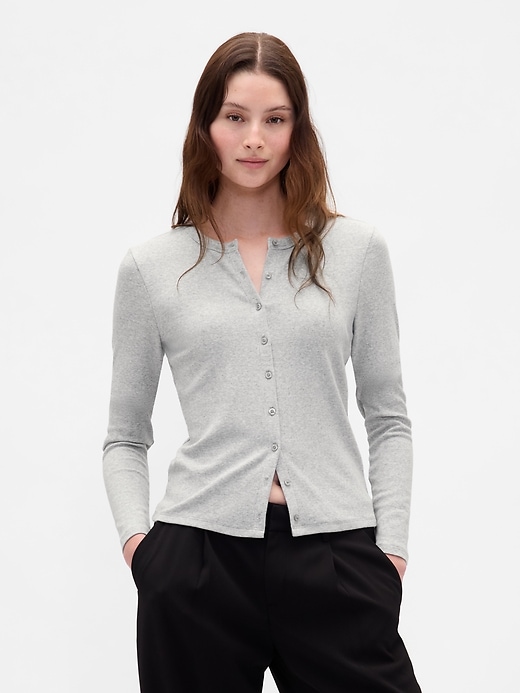 cardigan moderno con scollo rotondo