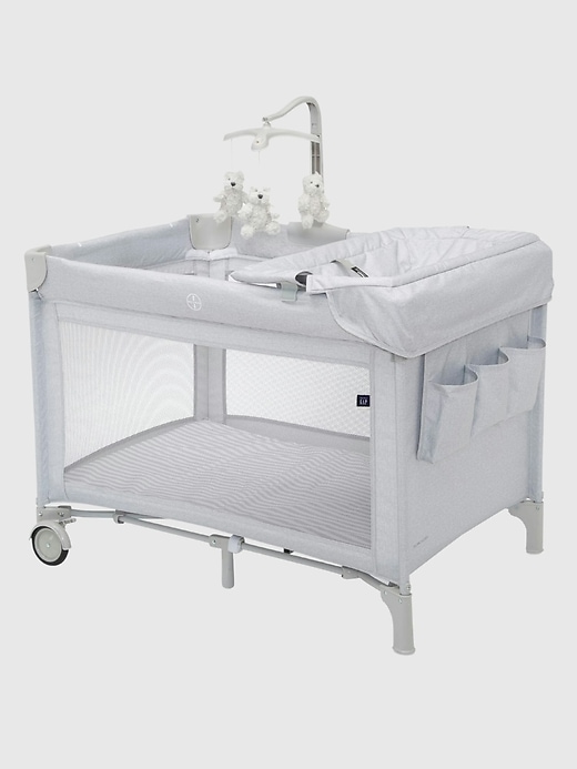 babygap deluxe play yard