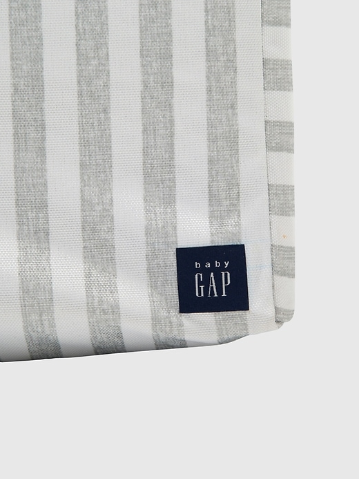 babygap deluxe play yard