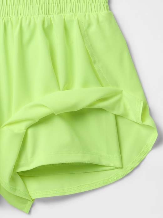 pantaloncini da corsa per bambini ad asciugatura rapida con orlo a farfalla