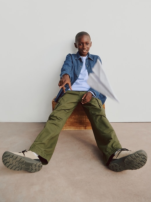 pantaloni cargo facili per bambini