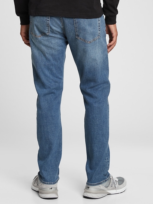 jeans sportivi affusolati