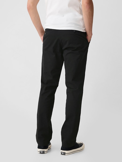 pantaloni cachi dritti moderni