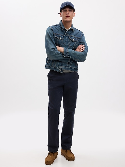 pantaloni cachi dritti moderni