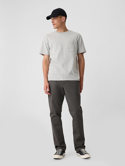 pantaloni cachi dritti moderni