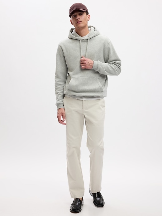 pantaloni cachi dritti moderni