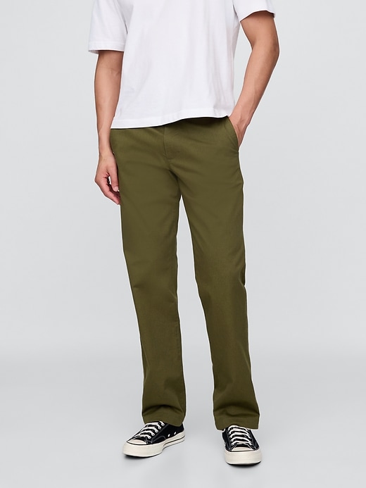 pantaloni cachi dritti moderni