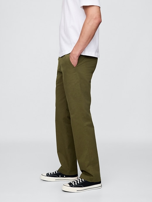 pantaloni cachi dritti moderni
