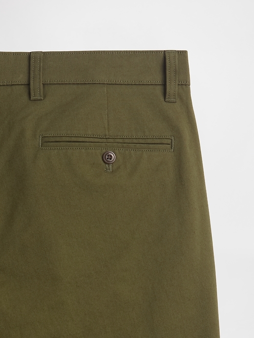 pantaloni cachi dritti moderni