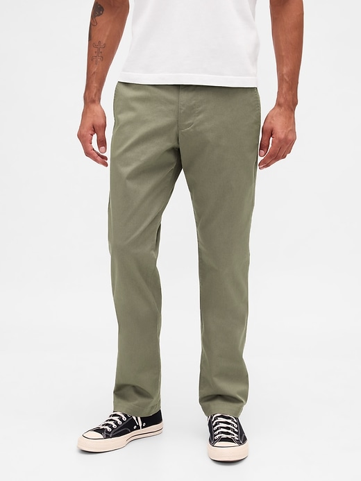 pantaloni cachi dritti moderni