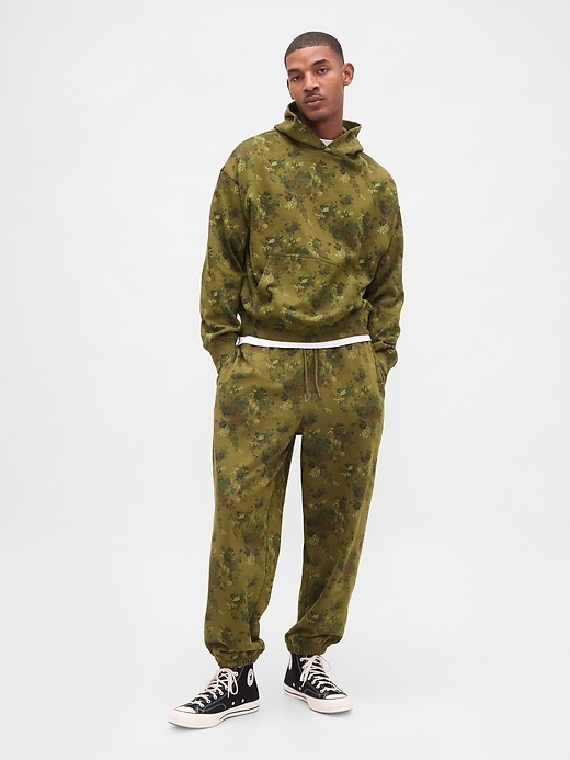 pantaloni della tuta larghi e pesanti