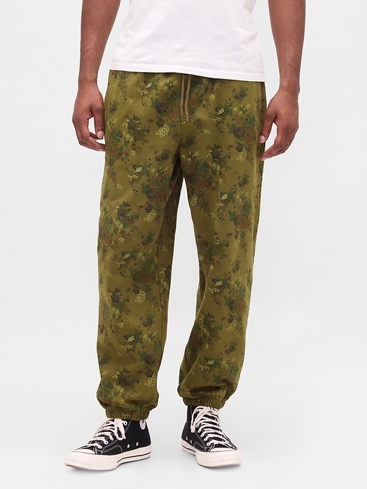 pantaloni della tuta larghi e pesanti
