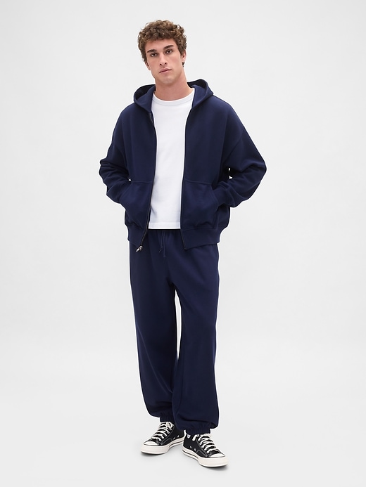 pantaloni della tuta larghi e pesanti
