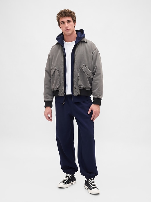 pantaloni della tuta larghi e pesanti