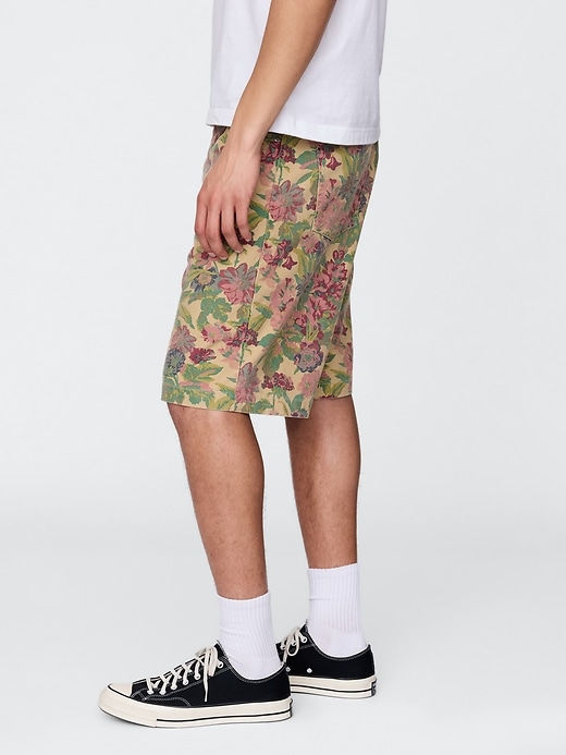 pantaloncini in tela floreale