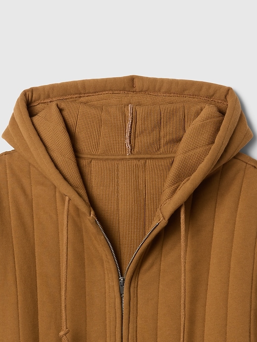 felpa con cappuccio trapuntata con zip e fodera a nido dape