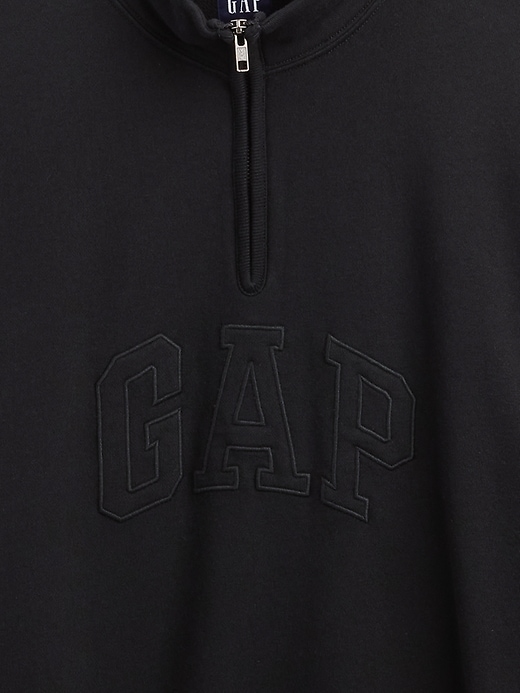 pullover pesante con mezza zip e logo oversize